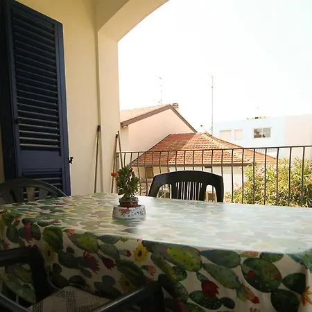 Rita's On The Sea * 朱利亚诺瓦